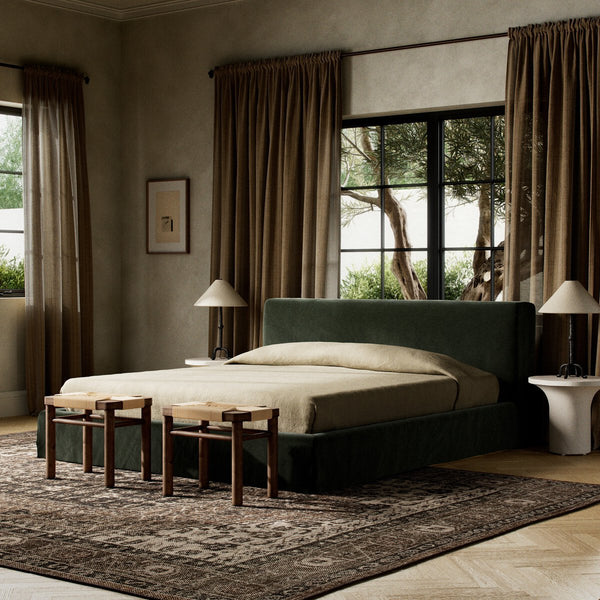 Aidan King Bed Pine