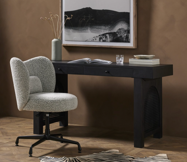Pia Chair