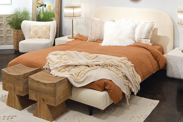 Boucle Arch Bed, Off White